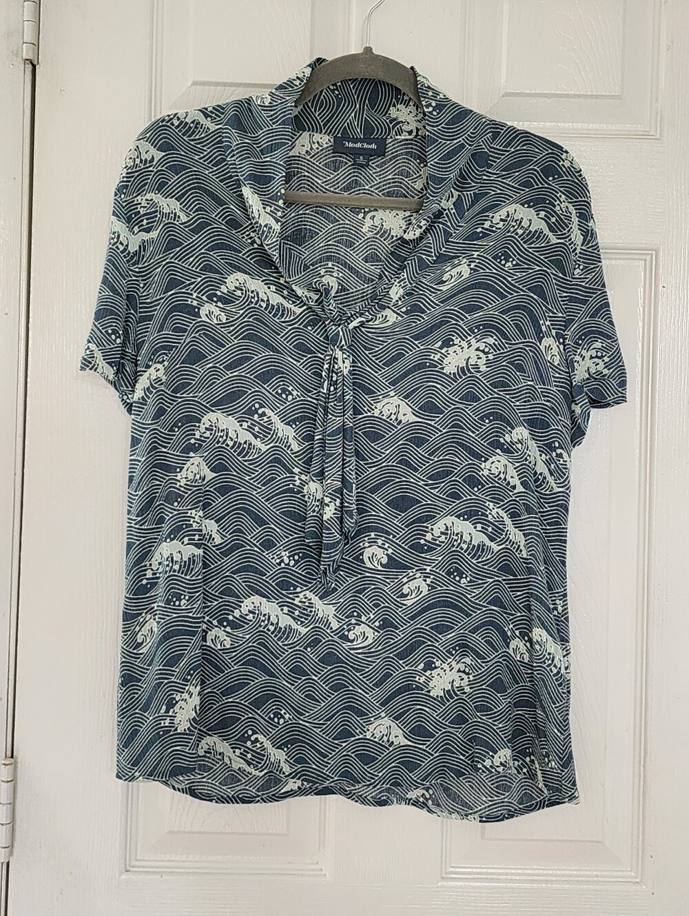 ModCloth Blue Wave Print Pussycat Bow Blouse Rayon Short Sleeve Top S